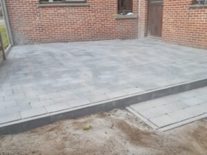 Terras in betonklinkers